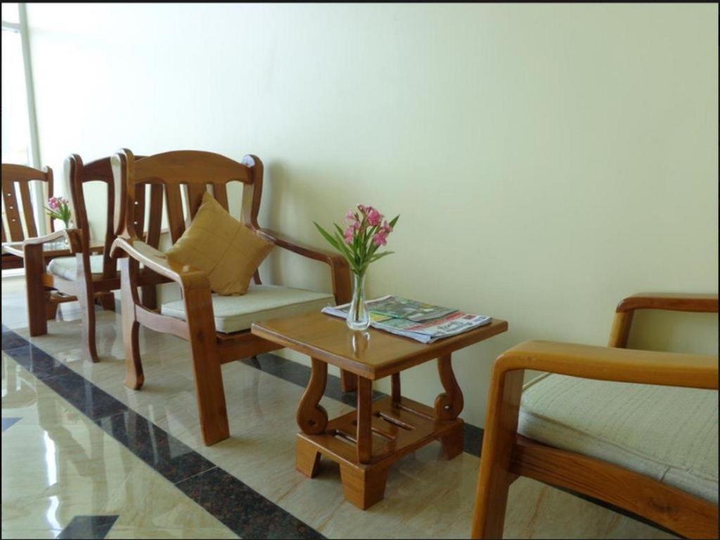 โรงแรมเอเพกซ์ นอปิดอ Naypyidaw ภายนอก รูปภาพ